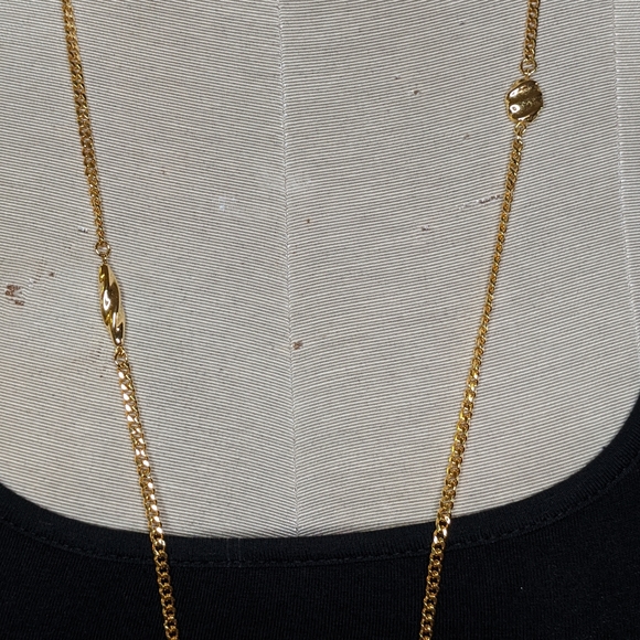 Vintage Monet Gold Chain - Picture 4 of 5
